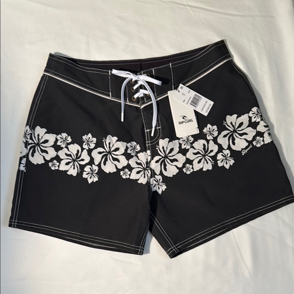 Rip Curl Women's Black and White Hibiscus Shorts